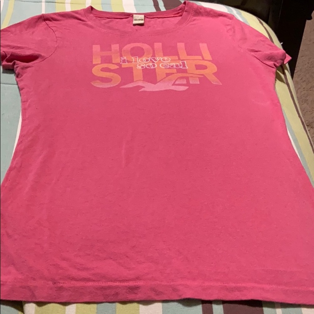 Hollister Tee. GUC